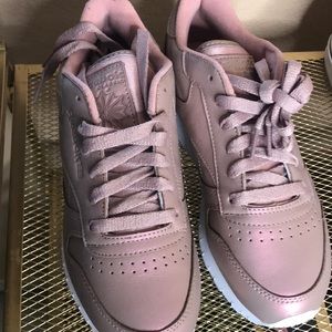 Rose Gold Reebok!